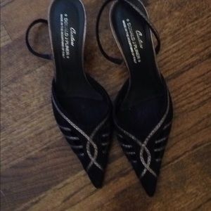 Donald Pliner pumps